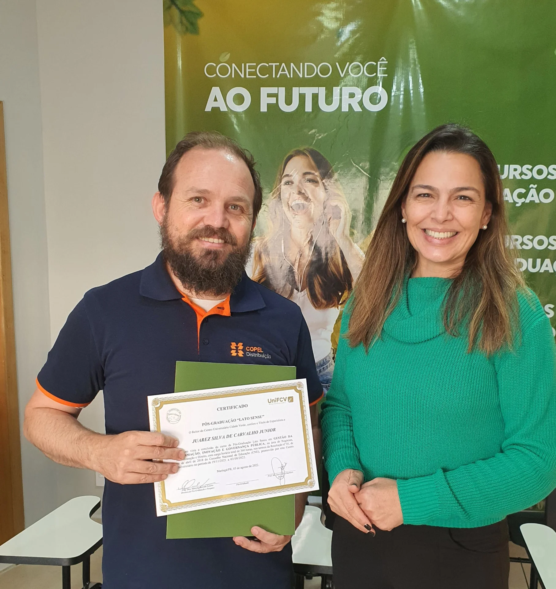 Aluno formado acompanhado pela EducaSul